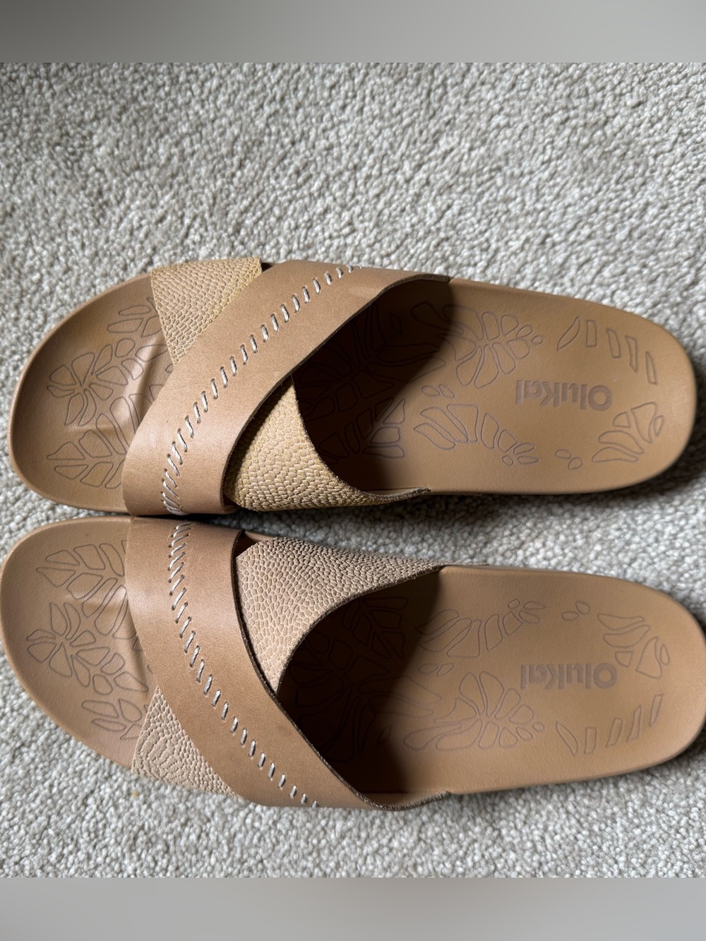 OluKai Women's Kipe’a ‘Olu Leather Slide Sandals Beige Slip-On Comfort US 8